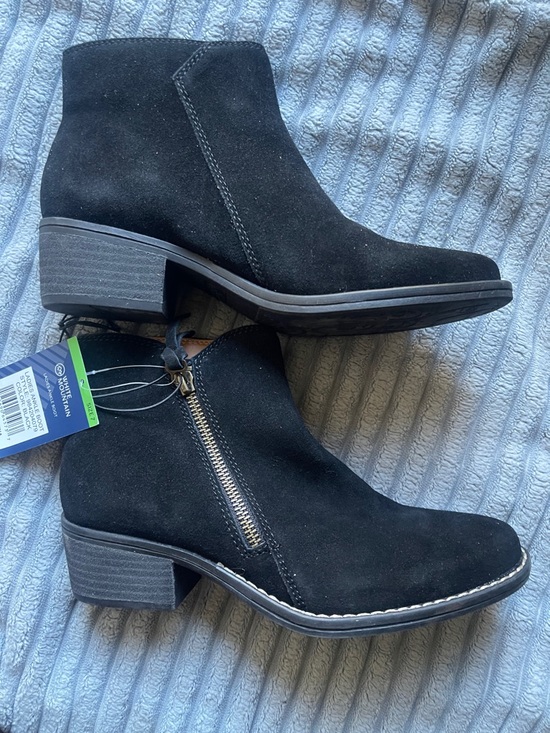 White Mountain Shoes - White Mountain Black Suede Ankle Booties with Side Zip Detail